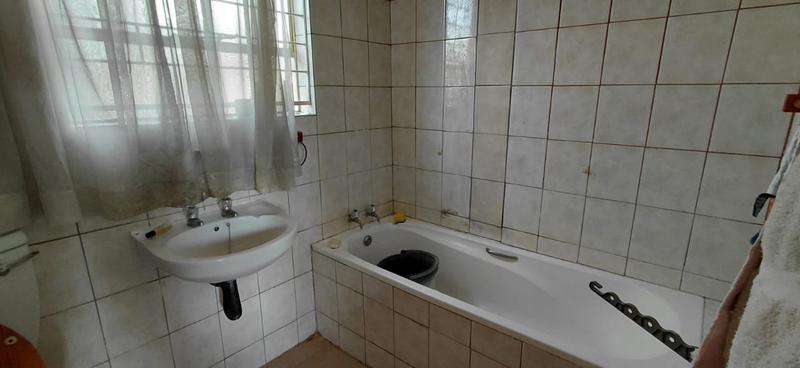 4 Bedroom Property for Sale in Universitas Ridge Free State